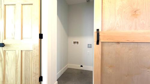 338 Burne Avenue, Kelowna, BC - Indoor Photo Showing Other Room