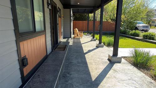 338 Burne Avenue, Kelowna, BC - Outdoor With Exterior