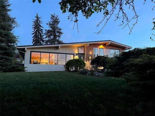 453 Battle Street  Kamloops, BC V2C 1H3