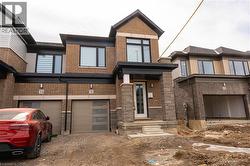 32 BLAIN Drive Hamilton, ON L0R 1W0