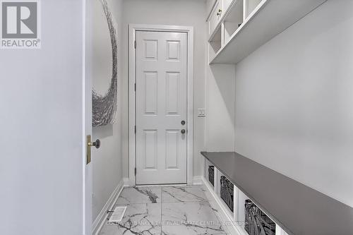 92 Maple Fields Circle, Aurora, ON - Indoor Photo Showing Other Room