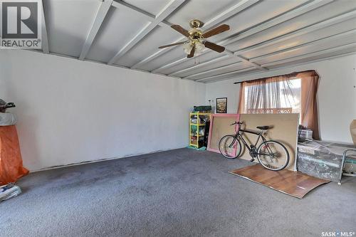 211 Main Street, Vibank, SK - Indoor Photo Showing Garage