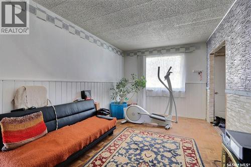 211 Main Street, Vibank, SK - Indoor Photo Showing Other Room