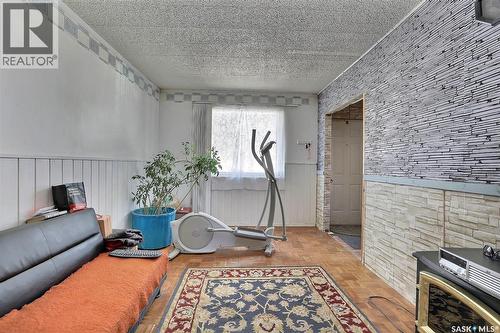 211 Main Street, Vibank, SK - Indoor Photo Showing Other Room
