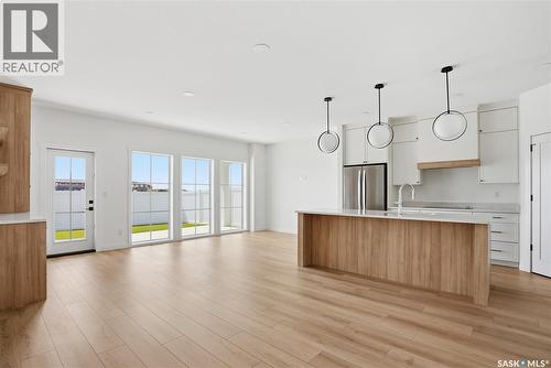 20 720 Brighton Boulevard, Saskatoon, SK - Indoor Photo Showing Kitchen