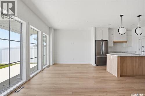20 720 Brighton Boulevard, Saskatoon, SK - Indoor Photo Showing Kitchen