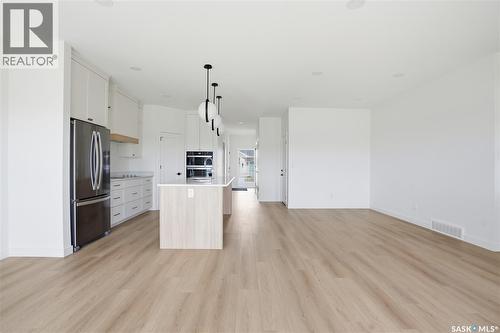 20 720 Brighton Boulevard, Saskatoon, SK - Indoor Photo Showing Kitchen