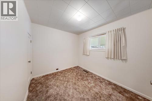 1734 Third Avenue, Trail, BC - Indoor Photo Showing Other Room
