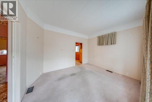 1734 Third Avenue, Trail, BC - Indoor Photo Showing Other Room