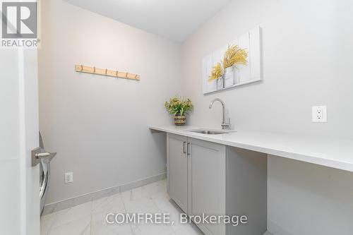 663 Putney Crescent, Ottawa, ON - Indoor