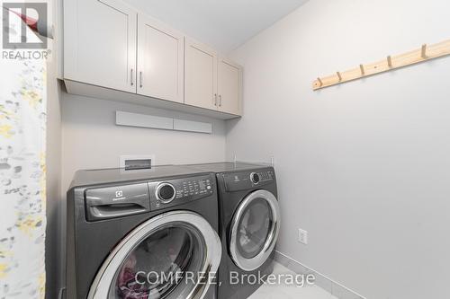 663 Putney Crescent, Ottawa, ON - Indoor Photo Showing Laundry Room