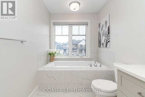 663 Putney Crescent, Ottawa, ON - Indoor Photo Showing Bathroom
