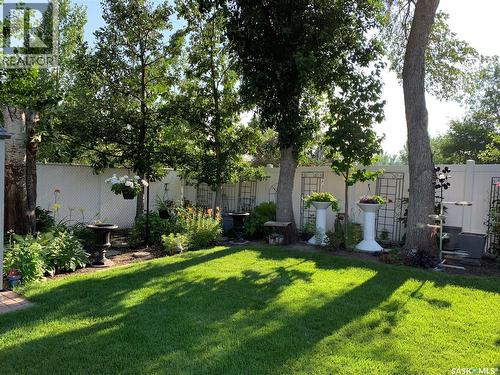 606 Staveley Crescent, Weyburn, SK - Outdoor With Backyard
