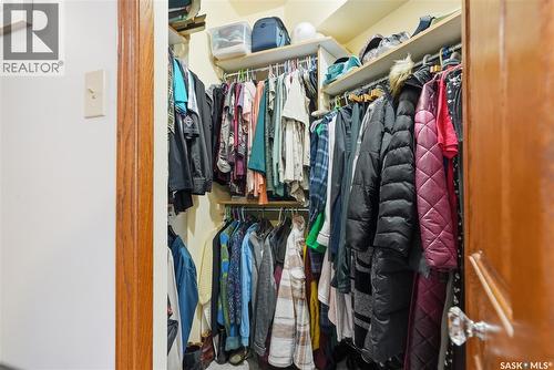 214 Forsyth Court, Saskatoon, SK - Indoor With Storage