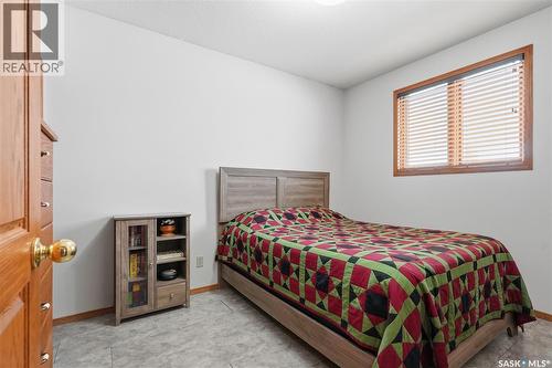 214 Forsyth Court, Saskatoon, SK - Indoor Photo Showing Bedroom