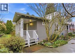 1558 BOWSER AVENUE North Vancouver, BC V7P 2Y3