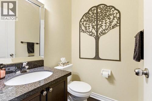 2362 Peppiatt Common, Burlington, ON - Indoor Photo Showing Bathroom