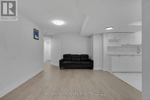 438 Ojibway Trail, Mississauga, ON - Indoor Photo Showing Other Room
