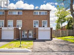 #33 - 1559 ALBION ROAD Toronto, ON M9V 1B2