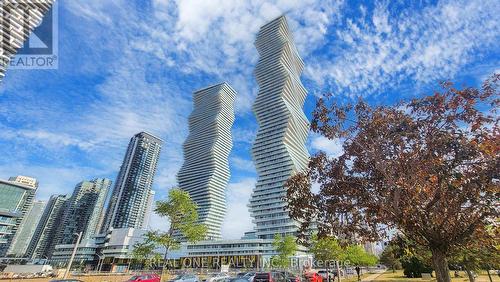 2907 - 3883 QUARTZ ROAD  Mississauga, ON L5B 0M4