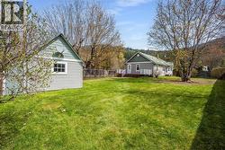 Backyard fully-fenced - 