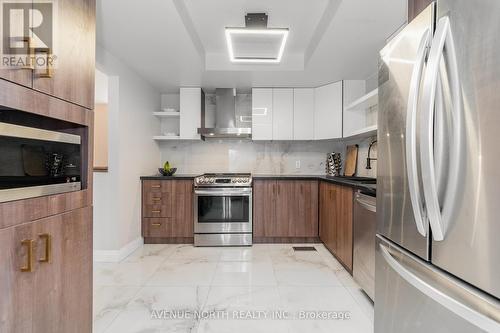 406 Verdon Private, Ottawa, ON - Indoor Photo Showing Kitchen With Stainless Steel Kitchen