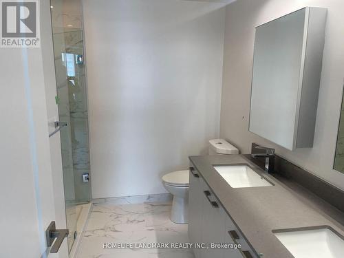 1810 - 8 Water Walk Drive, Markham, ON - Indoor Photo Showing Bathroom