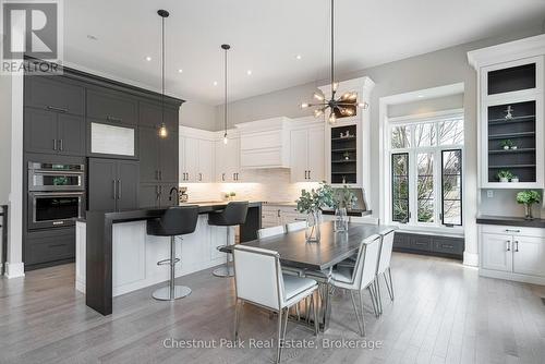 Open floor plan kitchen and dining area - 1 Windrose Valley Boulevard, Clearview, ON - Indoor