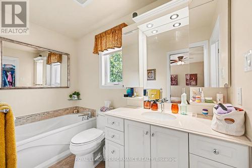 855 Kenyon Crescent, Cornwall, ON - Indoor Photo Showing Bathroom
