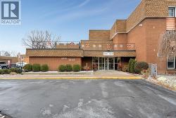6635 THORNBERRY Unit# 387 Windsor, ON N8T 3A6