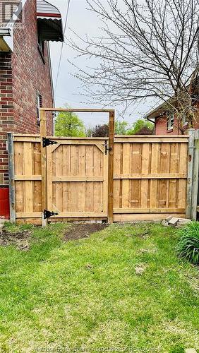 3519 Tecumseh Road West, Windsor, ON - Outdoor