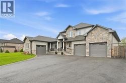 125 MARGARET Avenue  Stoney Creek, ON L8G 3G7