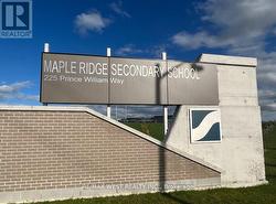 Short Walking Distance to High School & Elementary - 