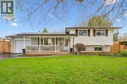 574 SPRUCEHILL Avenue  Waterloo, ON N2L 4V9