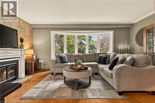 5119 Cherryhill Crescent, Burlington, ON - Indoor Photo Showing Living Room With Fireplace