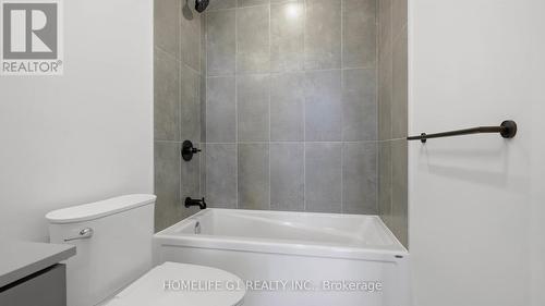 116 - 4878 Powers Common, Burlington, ON - Indoor Photo Showing Bathroom
