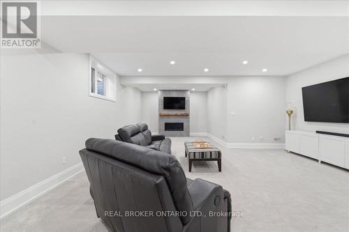 15 Langton Drive, Kitchener, ON - Indoor