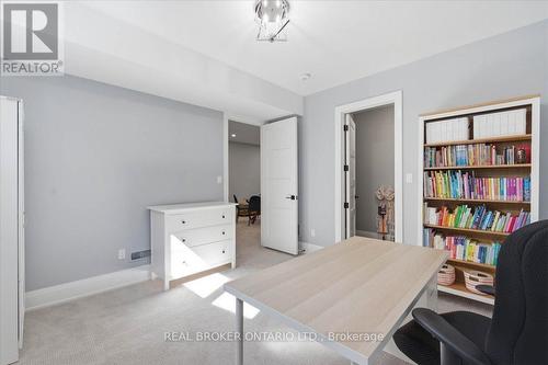 15 Langton Drive, Kitchener, ON - Indoor