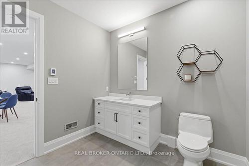 15 Langton Drive, Kitchener, ON - Indoor Photo Showing Bathroom
