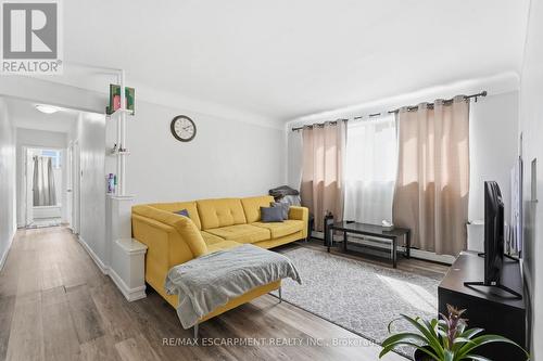 1254 Fennell Avenue E, Hamilton, ON - Indoor Photo Showing Other Room