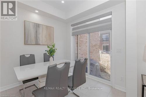172 Beckview Drive, Kitchener, ON - Indoor Photo Showing Dining Room
