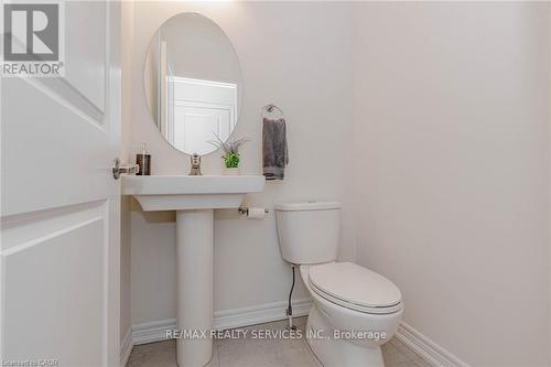 172 Beckview Drive, Kitchener, ON - Indoor Photo Showing Bathroom