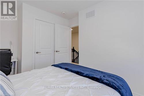 172 Beckview Drive, Kitchener, ON - Indoor Photo Showing Bedroom