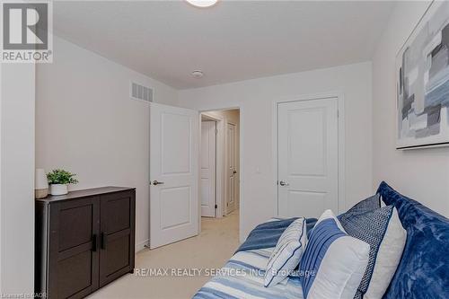 172 Beckview Drive, Kitchener, ON - Indoor Photo Showing Bedroom