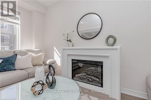 172 Beckview Drive, Kitchener, ON - Indoor Photo Showing Living Room With Fireplace