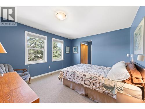 Main floor second bedroom - 3990 June Springs Road, Kelowna, BC - Indoor Photo Showing Bedroom