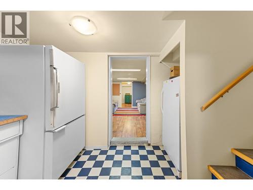 3990 June Springs Road, Kelowna, BC - Indoor Photo Showing Other Room