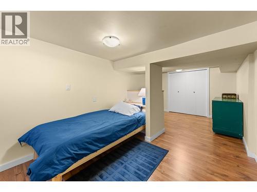 3990 June Springs Road, Kelowna, BC - Indoor Photo Showing Bedroom