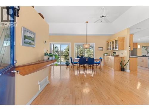 3990 June Springs Road, Kelowna, BC - Indoor