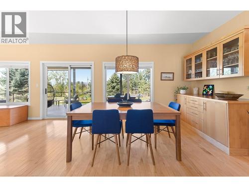 3990 June Springs Road, Kelowna, BC - Indoor